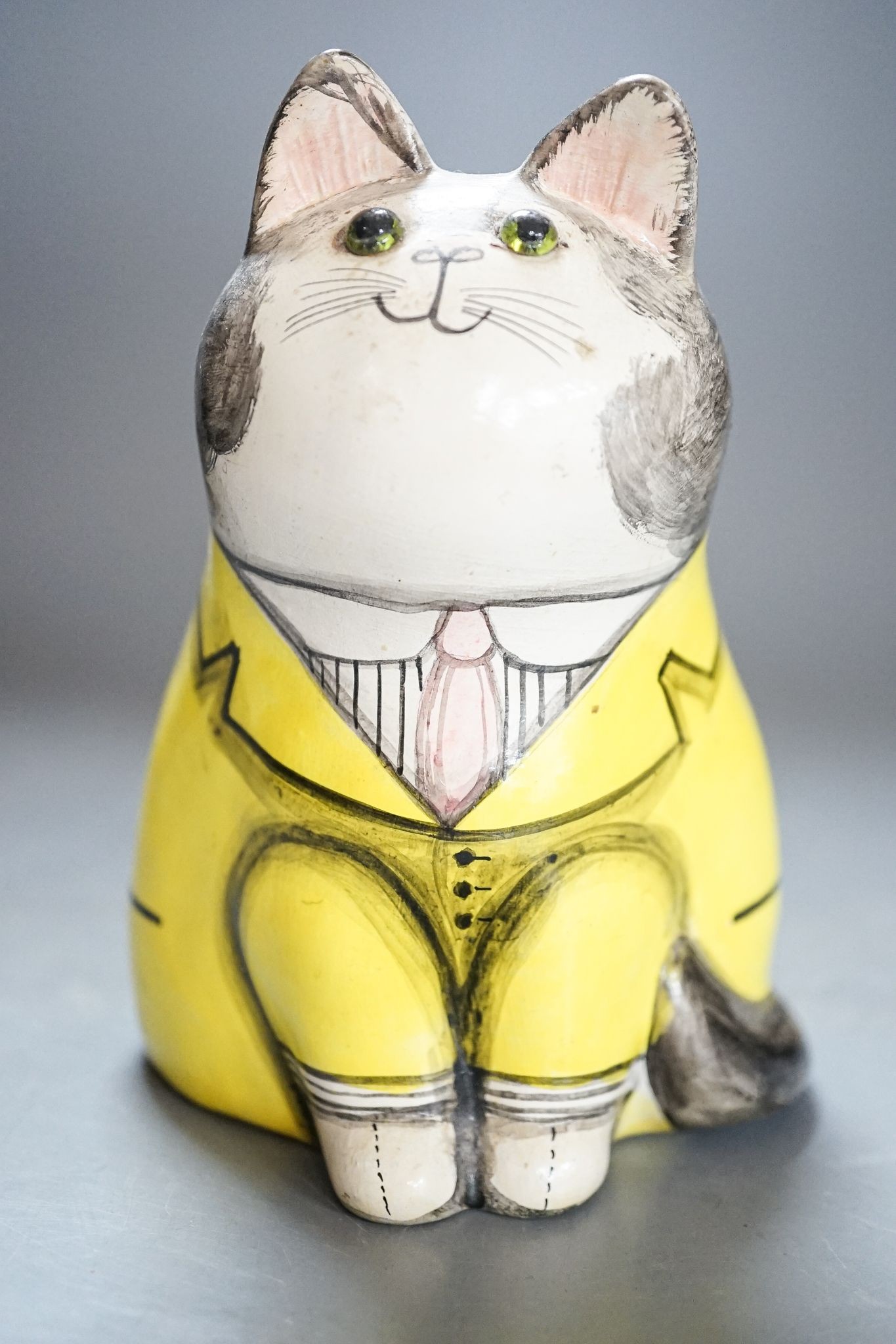 A Joan de Bethel Rye pottery cat, dated 1986 and inscribed C 380, 13cm